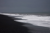 День 6: чёрные песчаные пляжи деревни Вик 